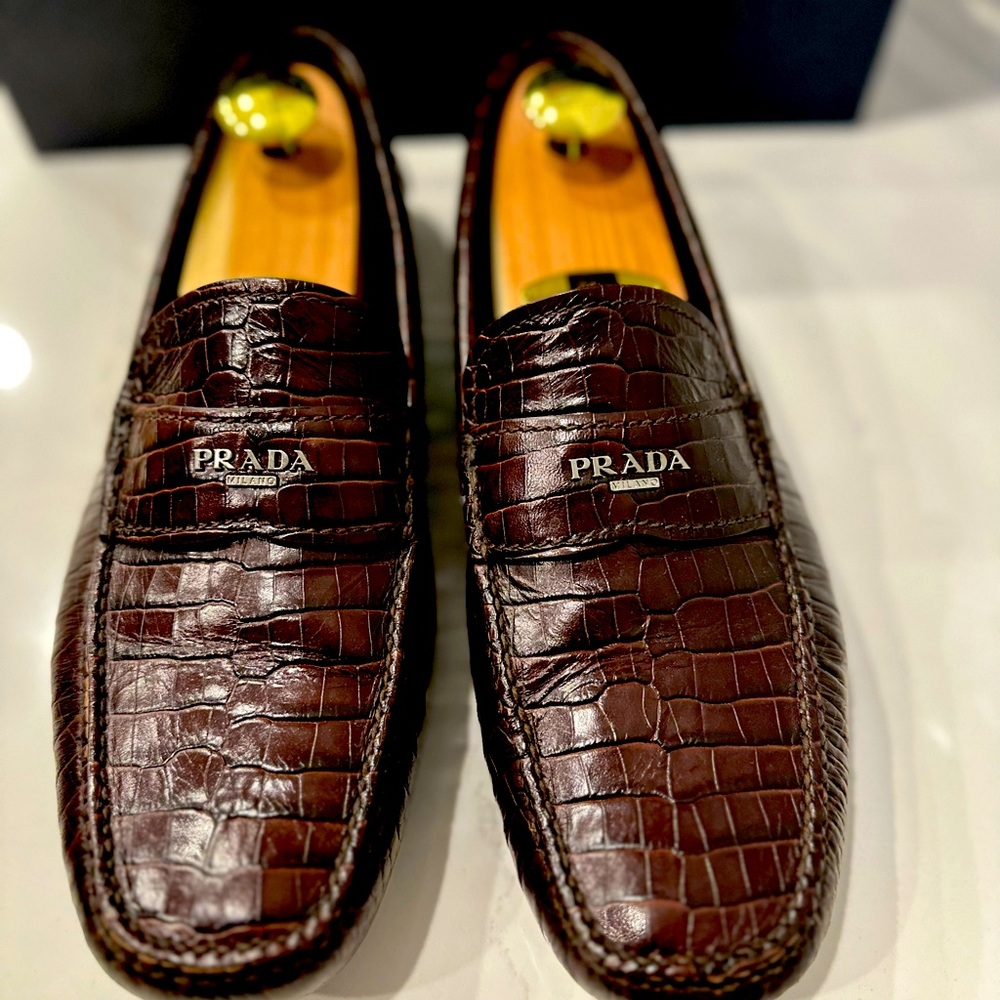 Men’s PRADA Loafers, SIZE 8, excellent condition